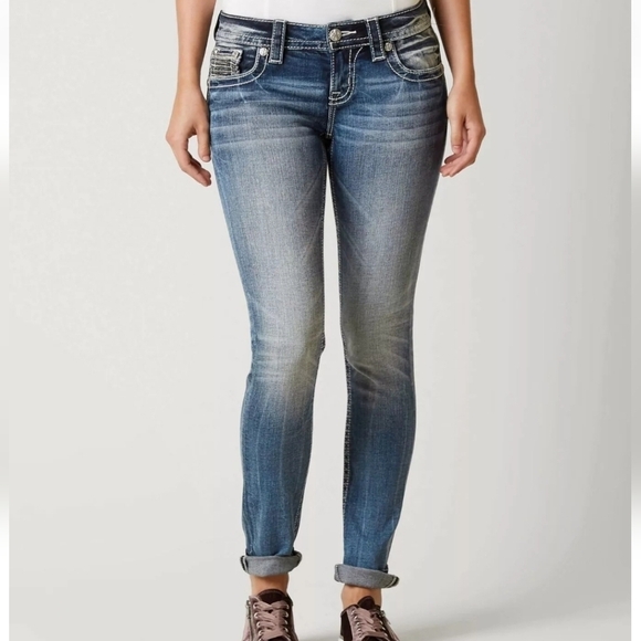 Miss Me Low Rise Signature Skinny Bling Jeans sz 26 - Picture 1 of 11